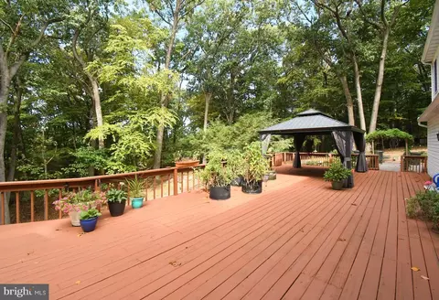 Exterior - 24 Fawn Dr, Reading, PA 19607 photo 6 of 19