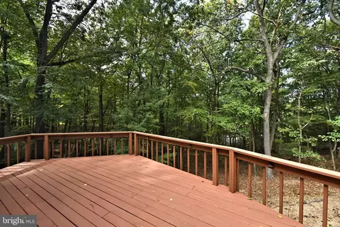 Exterior - 24 Fawn Dr, Reading, PA 19607 photo 7 of 19