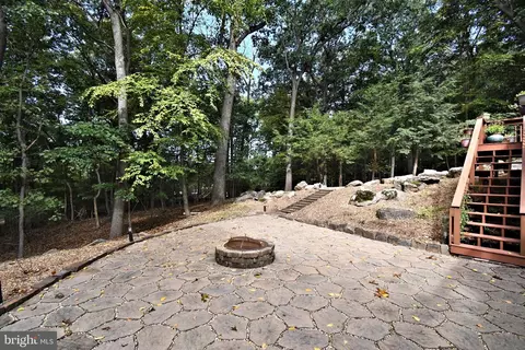Exterior - 24 Fawn Dr, Reading, PA 19607 photo 14 of 19