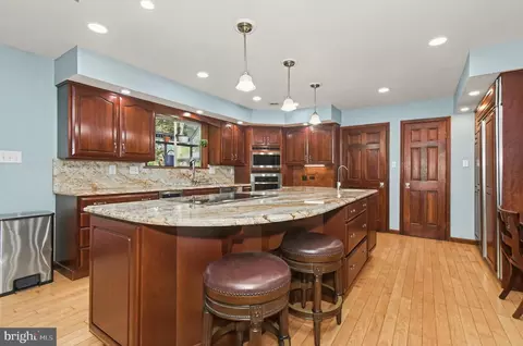 Kitchen - 24 Fawn Dr, Reading, PA 19607 photo 2 of 8