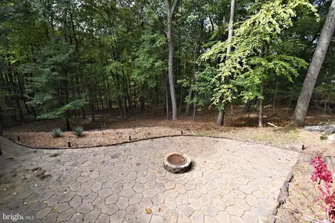 Exterior - 24 Fawn Dr, Reading, PA 19607 photo 10 of 19