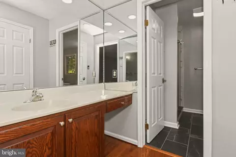 Entry Way - 24 Fawn Dr, Reading, PA 19607 photo 5 of 6