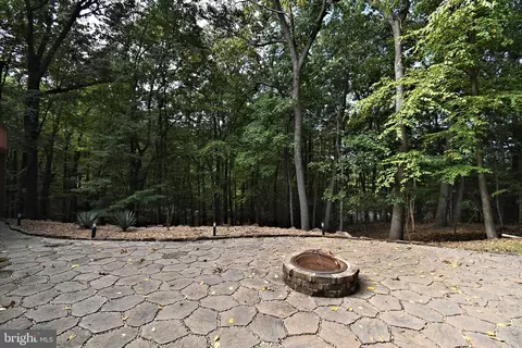 Exterior - 24 Fawn Dr, Reading, PA 19607 photo 15 of 19