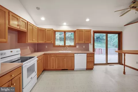 Kitchen - 340 Mountain View Rd, Reading, PA 19607 photo 1 of 3