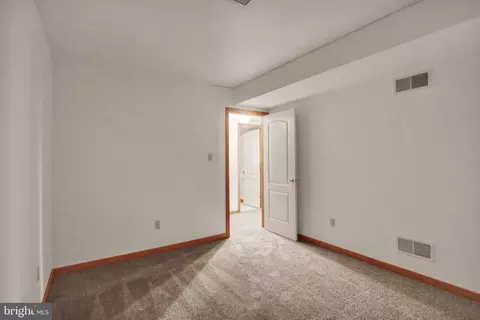 Bedroom - 340 Mountain View Rd, Reading, PA 19607 photo 7 of 7