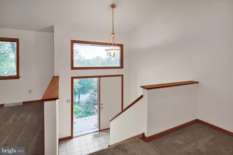 Entry Way - 340 Mountain View Rd, Reading, PA 19607 photo 4 of 5