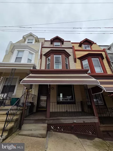 1226 Douglass St, Reading, PA 19604
