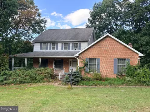 5066 Valley View Rd, Mohnton, PA 19540