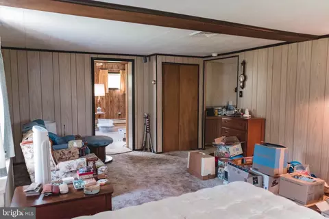Bedroom - 1991 Cedar Top Rd, Reading, PA 19607 photo 2 of 5