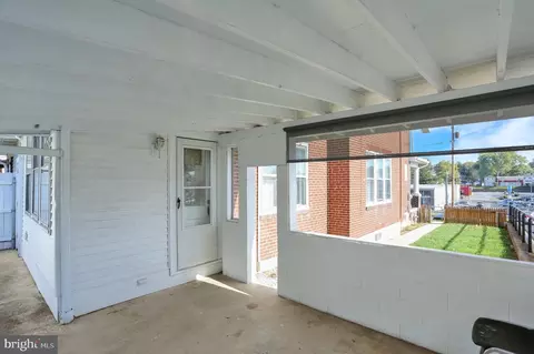 Exterior - 915 Gregg Ave, Reading, PA 19607 photo 9 of 10