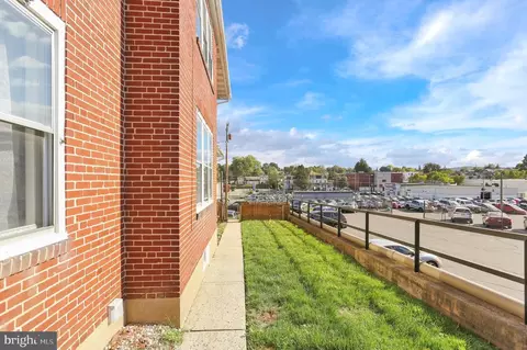 Exterior - 915 Gregg Ave, Reading, PA 19607 photo 4 of 10