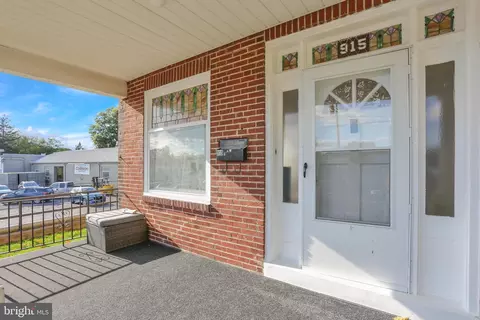 Exterior - 915 Gregg Ave, Reading, PA 19607 photo 2 of 10