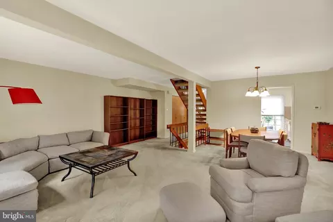 Living - 21 Club Ln, Reading, PA 19607 photo 2 of 3