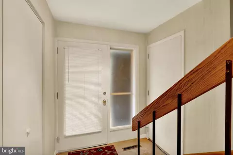 Entry Way - 21 Club Ln, Reading, PA 19607 photo 2 of 3