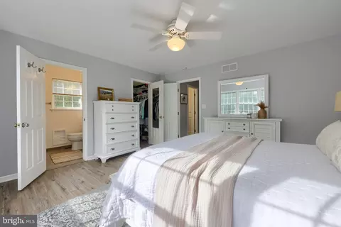 Bedroom - 4910 Green Tree Rd, Reading, PA 19606 photo 2 of 4