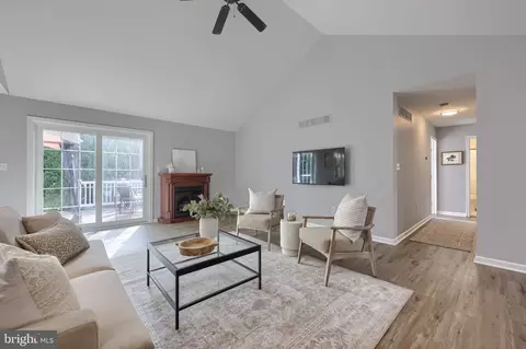 Living - 4910 Green Tree Rd, Reading, PA 19606 photo 1 of 2