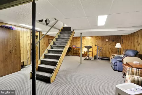 Entry Way - 4110 Danor Dr, Reading, PA 19605 photo 2 of 2