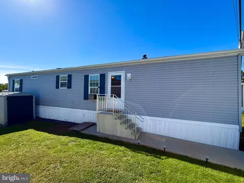 13 Charles Ave, Birdsboro, PA 19508