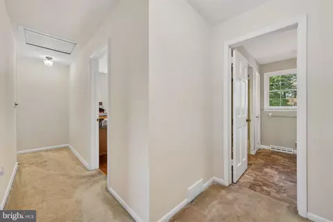 Entry Way - 35 Peach Tree Ln, Sinking Spring, PA 19608 photo 3 of 4