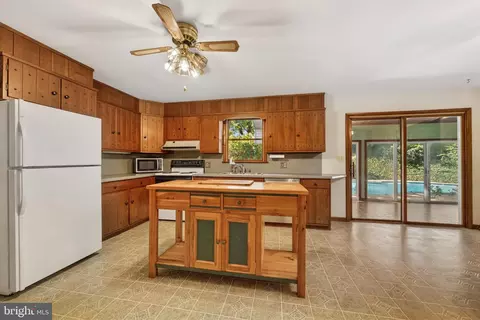 Kitchen - 35 Peach Tree Ln, Sinking Spring, PA 19608 photo 1 of 3