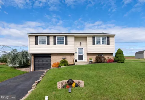 325 Egle Rd, Reading, PA 19601