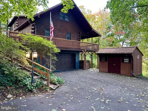 615 Bellemans Church Rd, Leesport, PA 19533