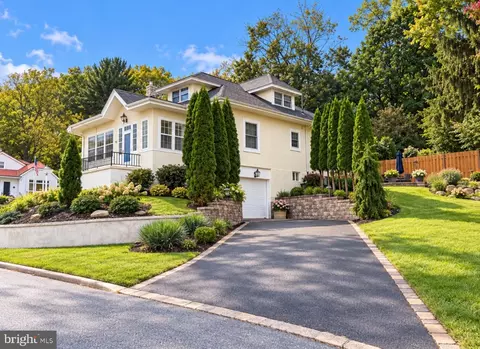 300 Chestnut St, Shillington, PA 19607