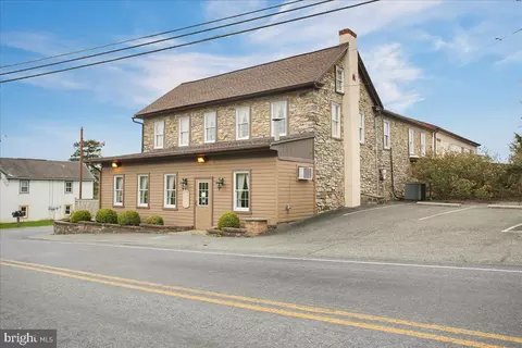 4 Baldy Hill Rd, Boyertown, PA 19512