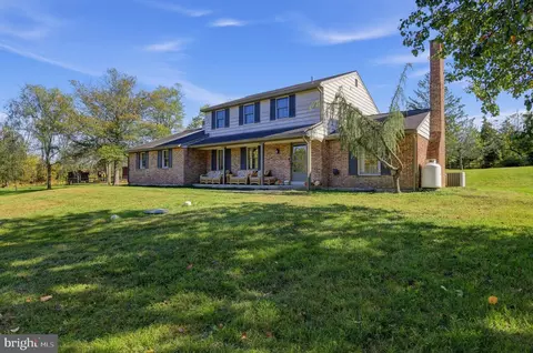 187 Amity Park Rd, Douglassville, PA 19518