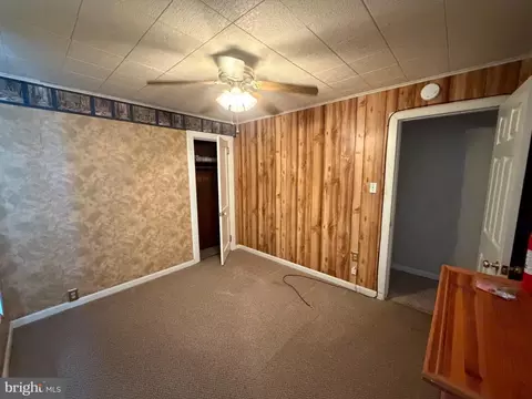 Bedroom - 1548 Moss St, Reading, PA 19604 photo 1 of 2