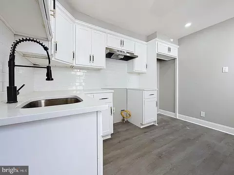 Entry Way - 207 N 2nd St, Reading, PA 19601 photo 3 of 3