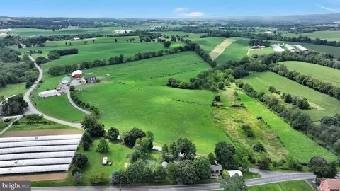 39 Temple Rd, Richland, PA 17087