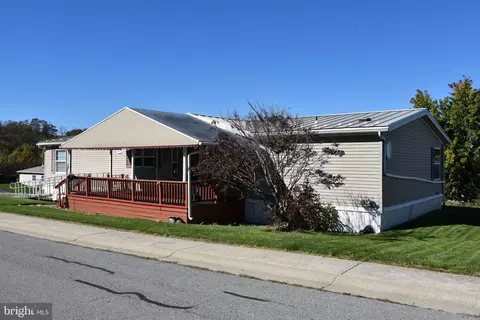 94 Pheasant Dr, Kutztown, PA 19530