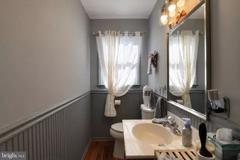 Entry Way - 2726 Beacon Dr, Sinking Spring, PA 19608 photo 4 of 4