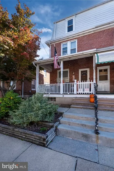 Exterior - 37 N Wyomissing Ave, Reading, PA 19607 photo 2 of 8