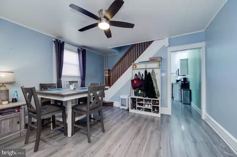 Entry Way - 37 N Wyomissing Ave, Reading, PA 19607 photo 4 of 4