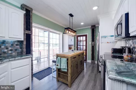 Kitchen - 37 N Wyomissing Ave, Reading, PA 19607 photo 1 of 4