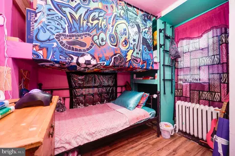 Bedroom - 37 N Wyomissing Ave, Reading, PA 19607 photo 4 of 6