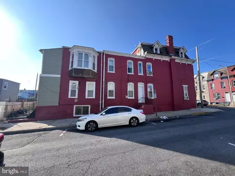 128-130 Elm St, Reading, PA 19601