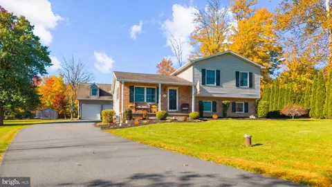 124 Wilt Rd, Bechtelsville, PA 19505