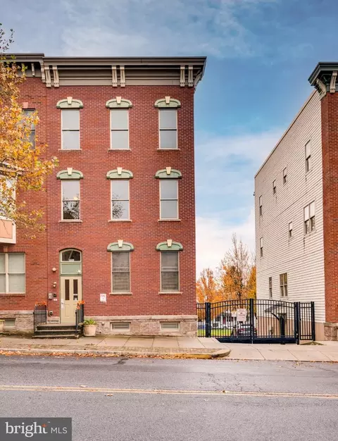 1016 A Penn St, Reading, PA 19602