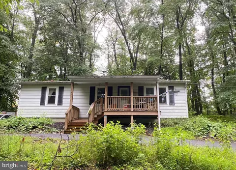 309 Poplar St, Fleetwood, PA 19522