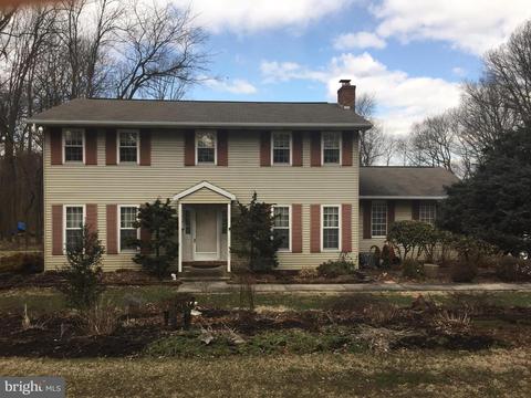 220 Mail Route Rd N, Reading, PA 19608 photo 1