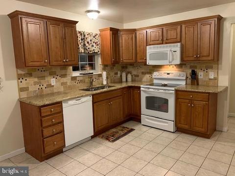 239 Spohn Rd, Reading, PA 19608 photo 3
