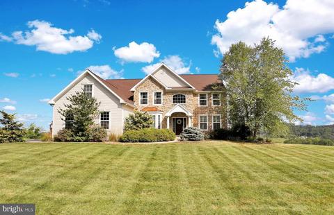 401 Herington Dr, Reading, PA 19608 