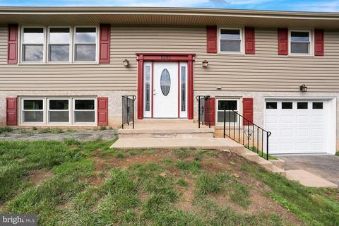 1315 Woodcrest Dr, Reading, PA 19607 photo 4