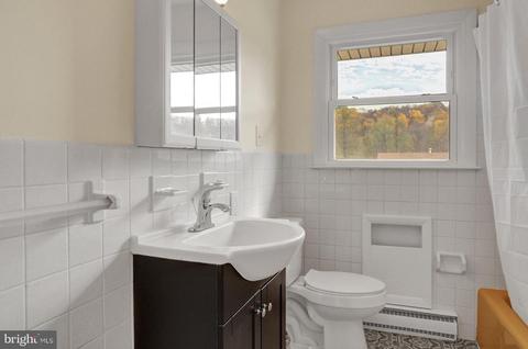 1315 Woodcrest Dr, Reading, PA 19607 photo 17