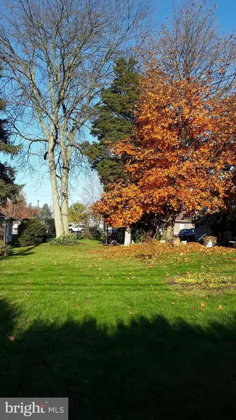 36 S Maple St, Kutztown, PA 19530