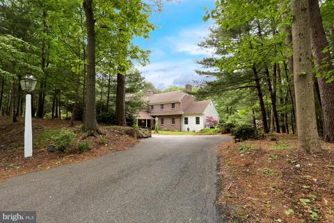 15 Hessian Blvd, Reading, PA 19607 photo 2