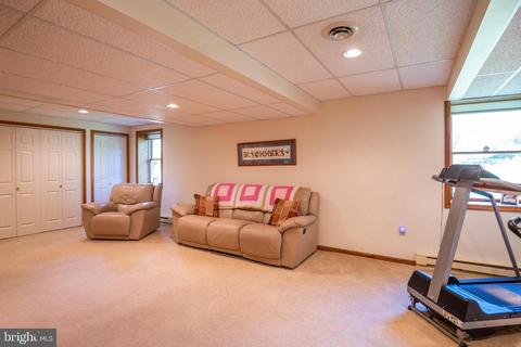 2 Glen Hollow Ct, Reading, PA 19607 photo 40